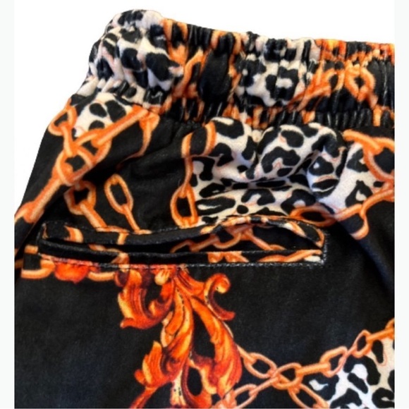 Women’s Jogger pants black and gold velvet like cheetah print size medium - Picture 6 of 9